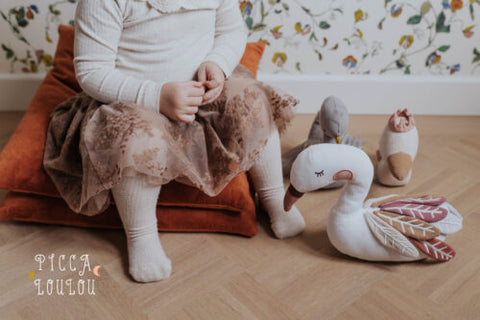 Jucarie textila pentru copii-Lebada Susie - 28 cm - Picca Loulou